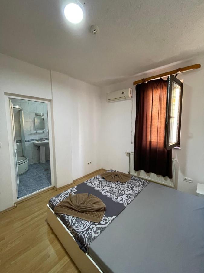 Ela Hostel Prizren Exterior photo